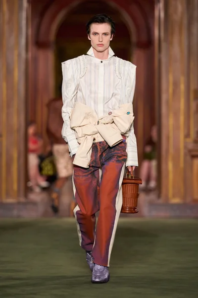 Look 6
